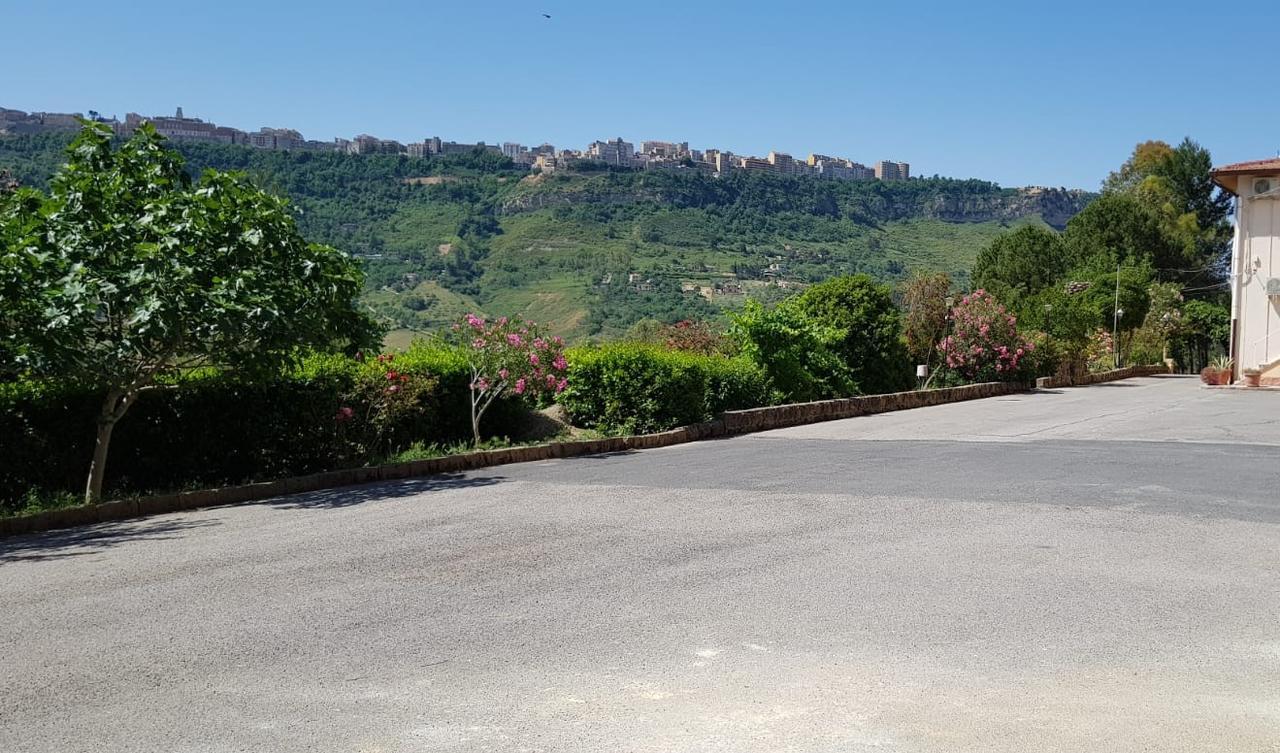 B&B - Affittacamere Da Pietro - إينّا المظهر الخارجي الصورة